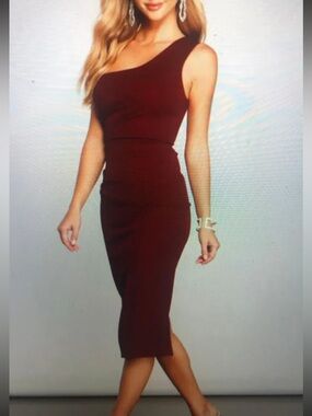 Windsor One-Shoulder Bodycon Dress in Burgundy